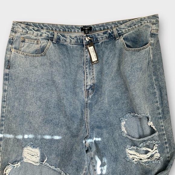 NWT PrettyLittleThing Ripped Jeans - Picture 2 of 6